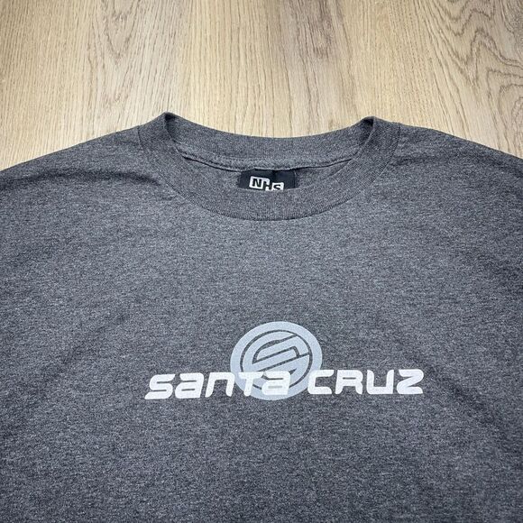 Santa Cruz Shirt Mens Large Gray Long Sleeve Surfboards Skateboard Logo NHS - Picture 2 of 9